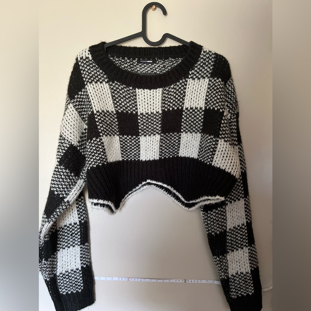 Black&White Checkered Crop Sweater